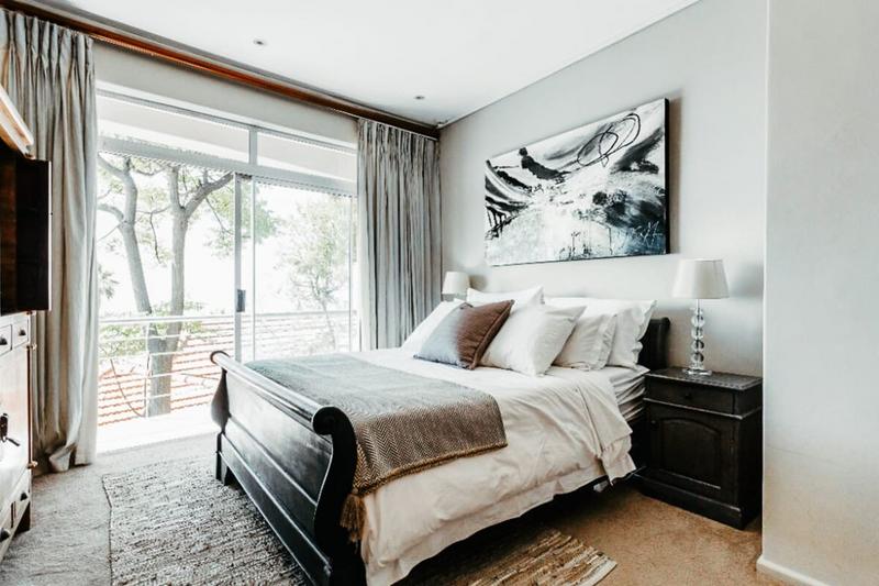 To Let 6 Bedroom Property for Rent in Bantry Bay Western Cape